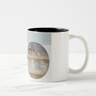 Zwei winged das putti, das über einer Balustrade Zweifarbige Tasse