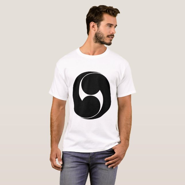 Zwei Wirbel gegen den Uhrzeigersinn (Jinuki) T-Shirt (Vorne ganz)