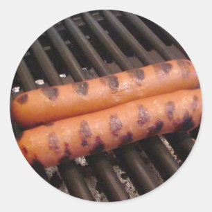Zwei Würstchen-Grillen Runder Aufkleber