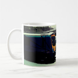 Zwei Züge, im Schnee Kaffeetasse