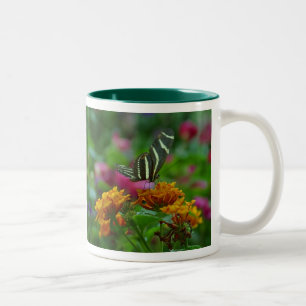 Zweifarbige Schmetterling-Tasse der Keramik Tasse