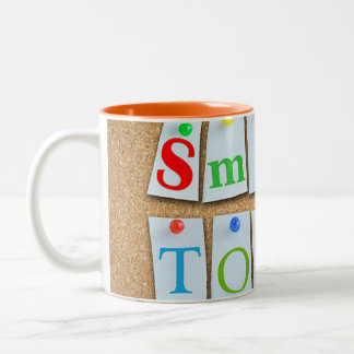 Zweifarbiges Trinkgefäß Zweifarbige Tasse
