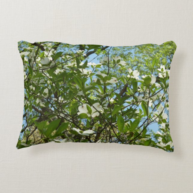 Zweige von Dogwood-Blüten Frühlingsbäume Dekokissen (Rückseite)