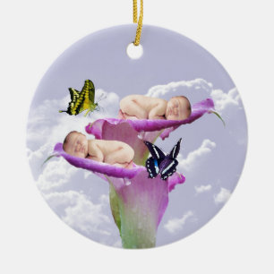 Zweimal duschen die Freude mit Babyzwillingen Keramikornament