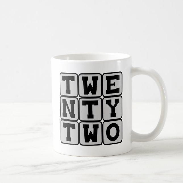 Zweiundzwanzig, Nummer 22 Kaffeetasse (Rechts)