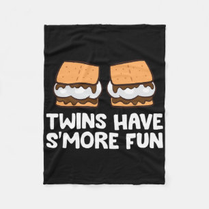 Zwillinge haben mehr Spaß Zwillinge campen Smores  Fleecedecke