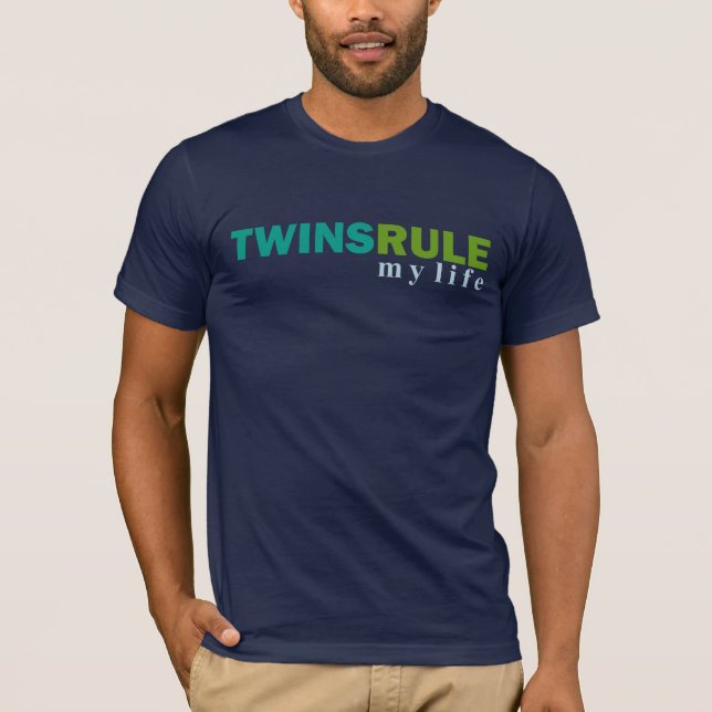ZWILLINGE ORDNEN meinen Leben T - Shirt an (Vorderseite)