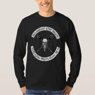 Zwischen dem Teufel und dem Tiefseetauchen T-Shirt