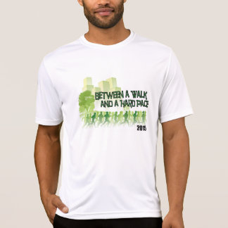 Zwischen einem Weg und einem harten Schritt 2015 T-Shirt